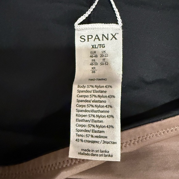Spanx Half Slip Reversible Shape wear - Picture 7 of 7